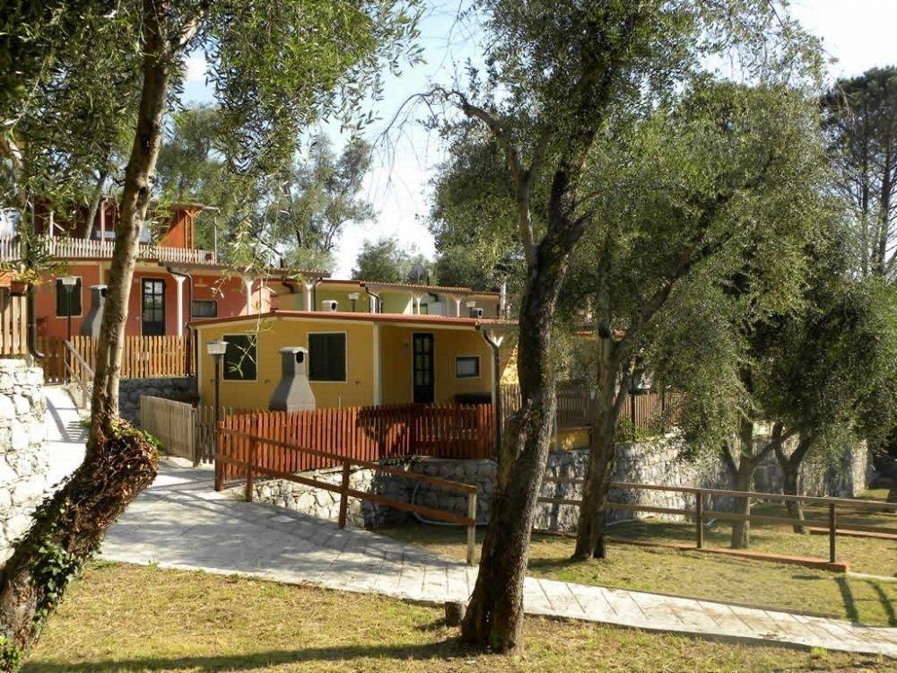 Tigullio Camping & Resort Сестри-Леванте Экстерьер фото
